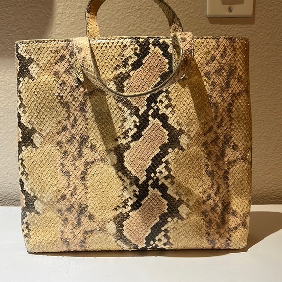 Madewell The Zip-Top Transport Crossbody: Snake Embossed Leather Edition - Picture 3 of 11